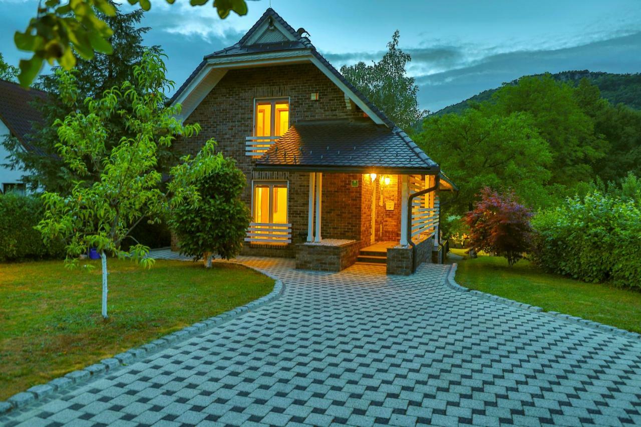 Holiday Home Villa Sara Bihać Exterior foto