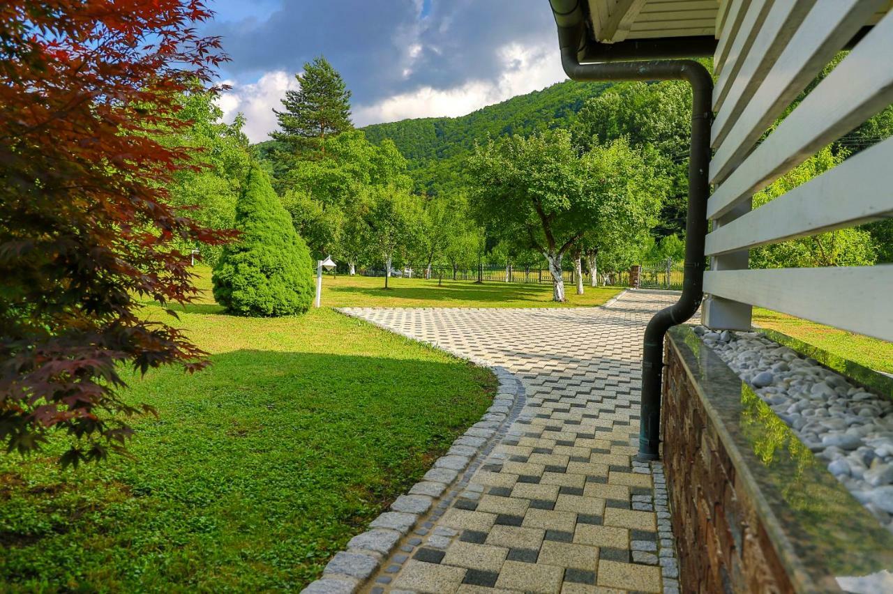 Holiday Home Villa Sara Bihać Exterior foto