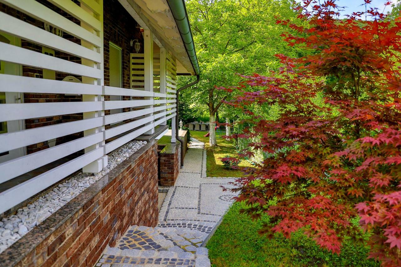 Holiday Home Villa Sara Bihać Exterior foto